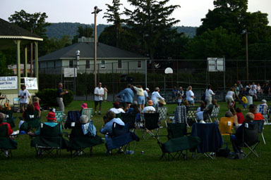 Mark Rust leads dancing